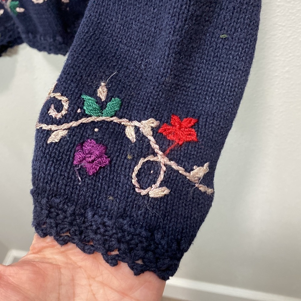 Vintage Jenny‎ embroidered sweater navy floral beaded - Picture 5 of 9
